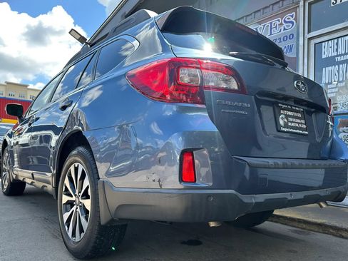 Used 2017 Subaru Outback 3.6R Limited AWD/4WD image 5