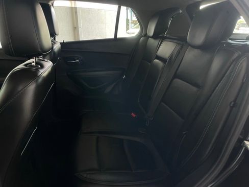 Used 2015 Chevrolet Trax LTZ image 11