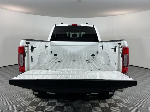 Used 2022 Ford F350 Platinum AWD/4WD image 8
