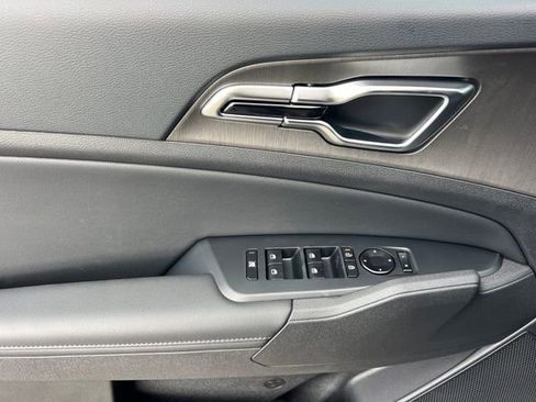 New 2026 Kia Sportage X-Line AWD/4WD image 12