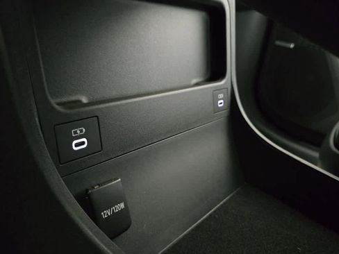 Used 2024 Subaru Solterra Touring image 43