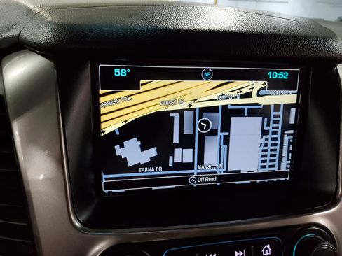 Used 2020 Chevrolet Suburban Premier image 30