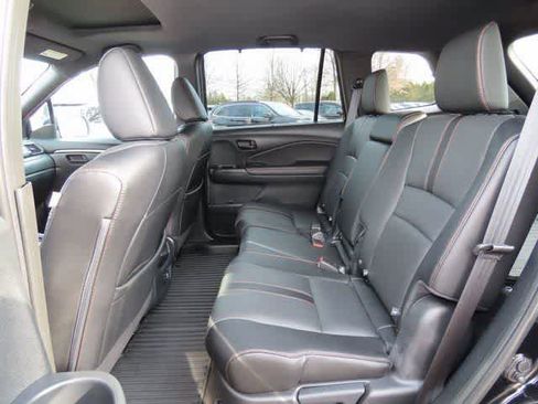 Certified 2022 Honda Passport TrailSport image 13