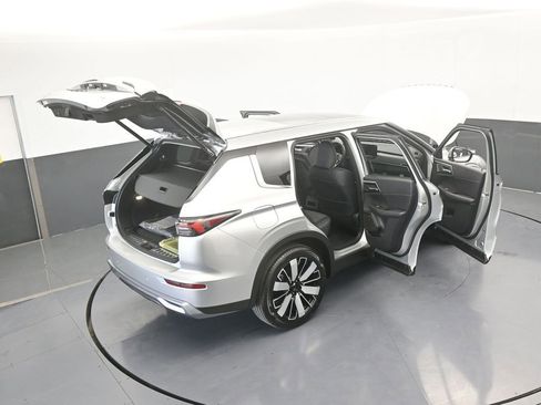 New 2026 Mitsubishi Outlander SE image 69