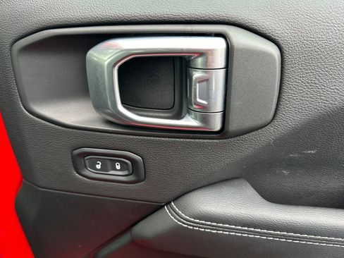 Used 2023 Jeep Wrangler Unlimited Sahara w/ Cold Weather Group image 20