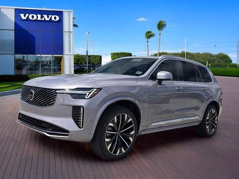 New 2026 Volvo XC90 B6 Plus AWD/4WD image 3
