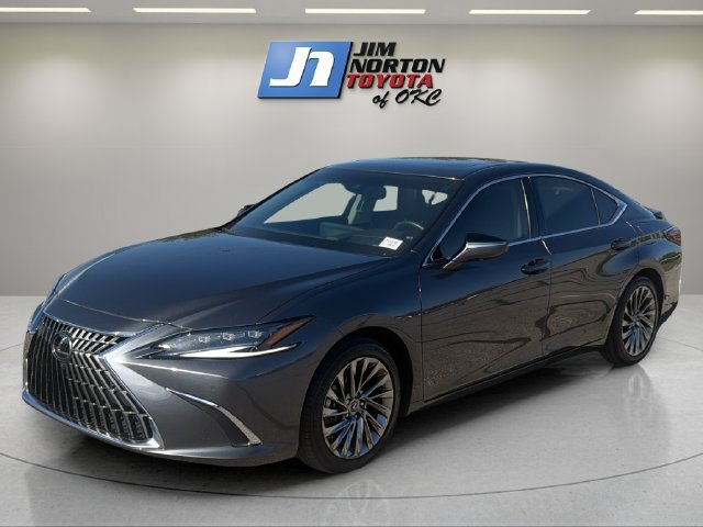 Used 2024 Lexus ES 300h Ultra Luxury w/ Accessory Package (Z2) FWD image 1