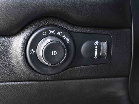 Used 2022 Dodge Durango R/T AWD/4WD image 36
