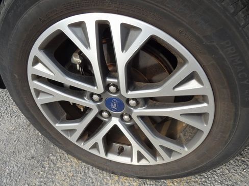 Used 2021 Ford Escape SEL w/ Technology Package image 11