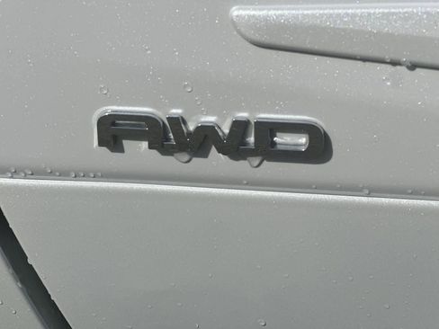 New 2025 Toyota Highlander Platinum AWD/4WD image 23