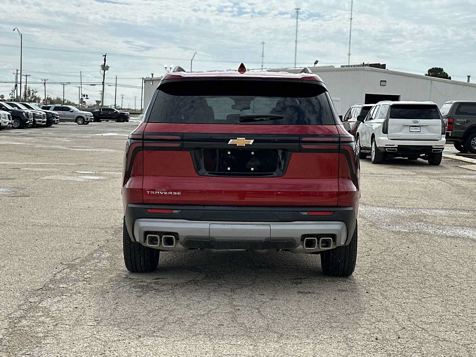 Used 2027 Chevrolet Traverse LT FWD image 7