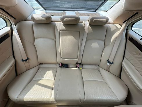 Used 2001 Mercedes-Benz C 320 Sedan image 17