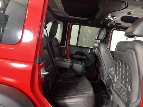 Used 2021 Jeep Wrangler Unlimited Rubicon w/ Dual Top Group image 32