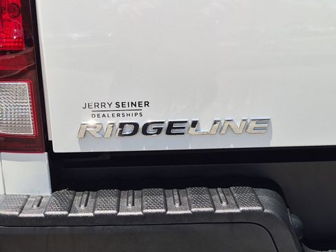 Used 2023 Honda Ridgeline RTL image 13