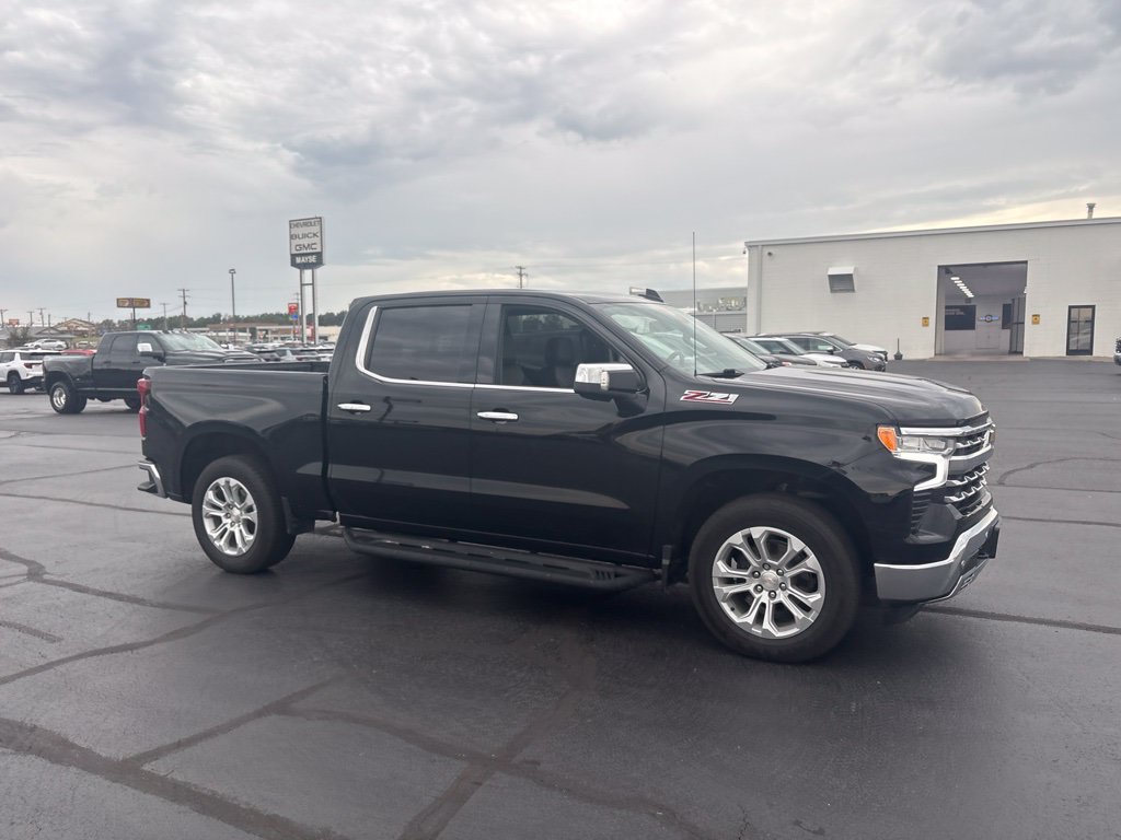 Used 2023 Chevrolet Silverado 1500 LTZ AWD/4WD image 11