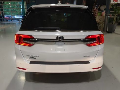 Used 2023 Honda Odyssey Elite image 9