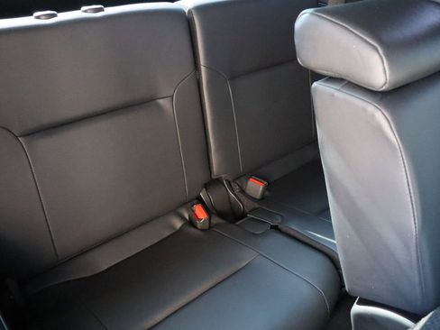 Used 2023 Mitsubishi Outlander SEL image 28