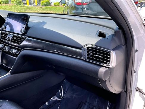 Used 2019 Honda Accord Sport image 18