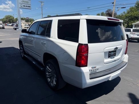 Used 2018 Chevrolet Tahoe LT w/ LT Signature Package AWD/4WD image 4