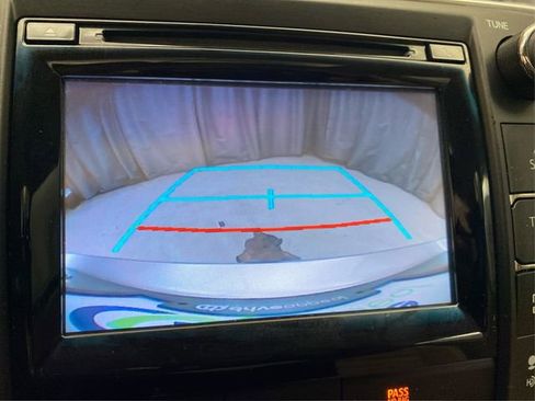 Used 2015 Toyota Camry XLE image 31