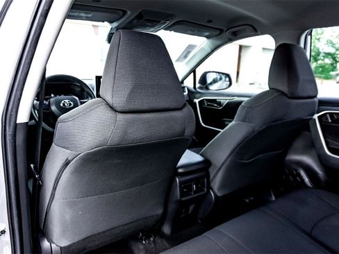 Used 2024 Toyota RAV4 LE image 28