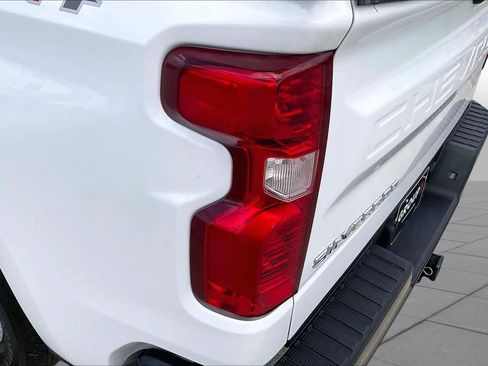 Used 2024 Chevrolet Silverado 1500 W/T w/ Trailering Package AWD/4WD image 27