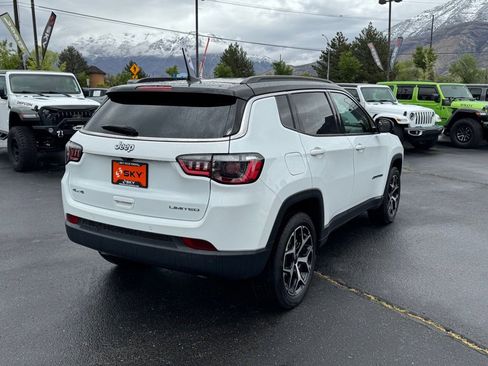 Used 2025 Jeep Compass Limited AWD/4WD image 6