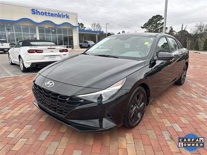 Used 2023 Hyundai Elantra SEL