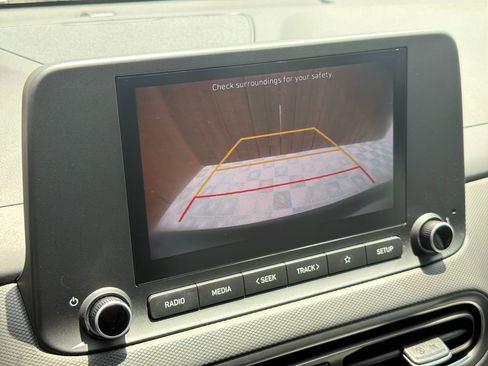 Used 2023 Hyundai Kona SEL w/ Cargo Package FWD image 8