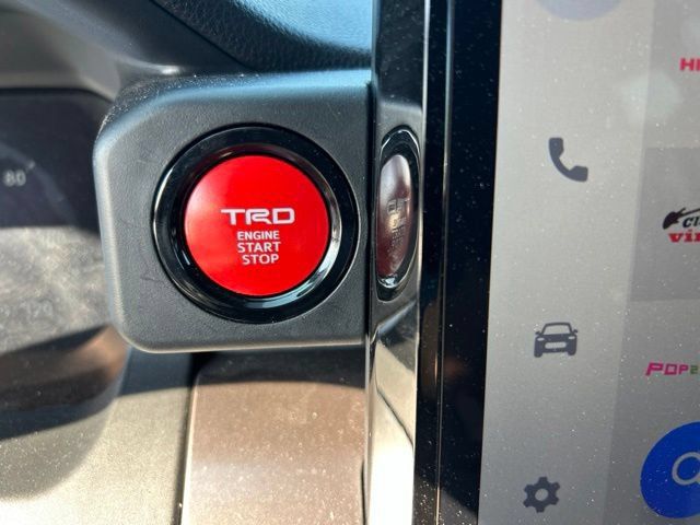 Used 2025 Toyota Tacoma TRD Off-Road AWD/4WD image 18
