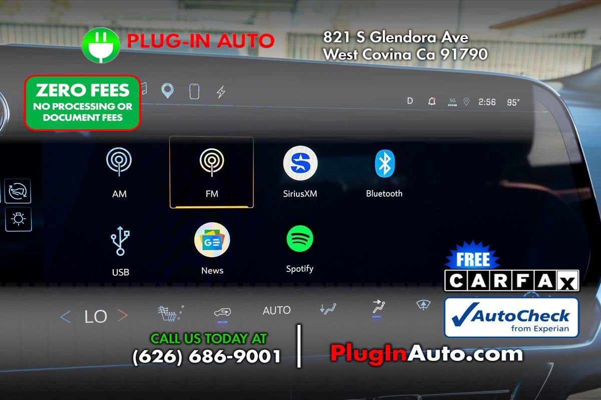 Used 2024 Chevrolet Equinox EV LT w/ LPO, Active Package FWD image 28