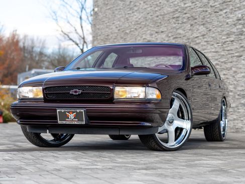 Used 1996 Chevrolet Caprice SS image 2