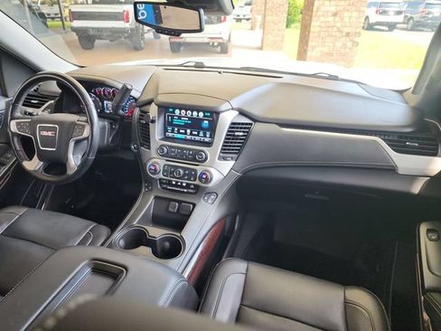 Used 2019 GMC Yukon SLT w/ Open Road Package AWD/4WD image 13