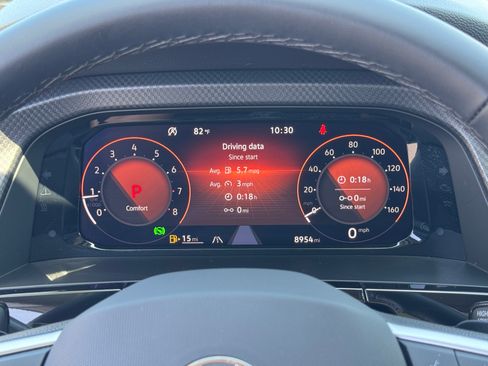 Used 2025 Volkswagen Atlas Peak Edition SE AWD/4WD image 23