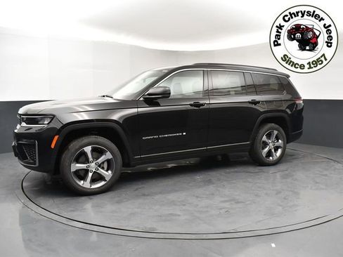 New 2026 Jeep Grand Cherokee L Limited AWD/4WD image 3
