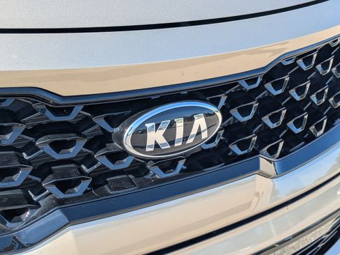 Certified 2021 Kia Sorento SX image 11