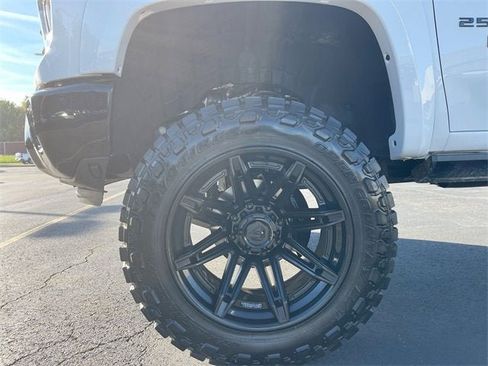 New 2025 Chevrolet Silverado 2500 LTZ w/ Trail Boss Package image 34