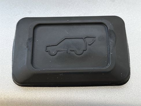 Used 2023 Toyota RAV4 XLE Premium image 30