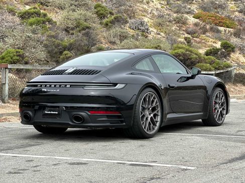 Used 2024 Porsche 911 Carrera S image 6