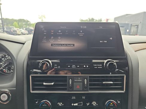 Used 2023 Nissan Armada SL w/ Captain's Chairs Package AWD/4WD image 23
