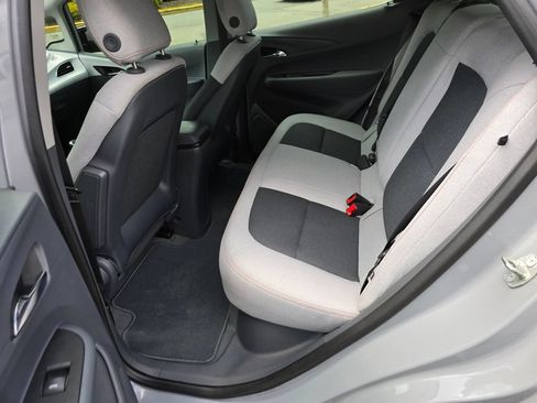Used 2020 Chevrolet Bolt LT FWD image 18