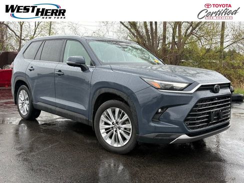 Used 2024 Toyota Grand Highlander AWD image 1