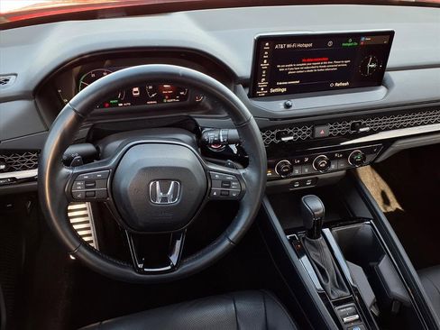 Used 2024 Honda Accord Sport image 13