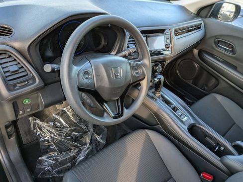 Used 2022 Honda HR-V LX image 10