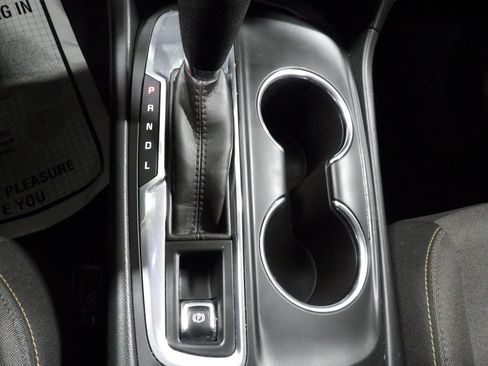 Used 2021 Chevrolet Equinox LT FWD image 14