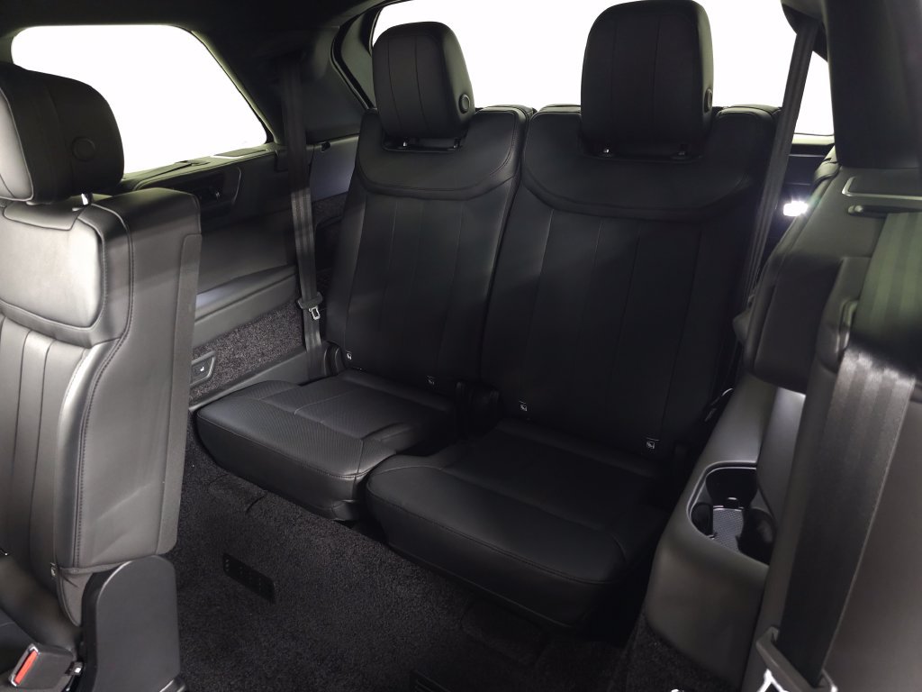 Used 2025 Land Rover Range Rover Long Wheelbase SE AWD/4WD image 46