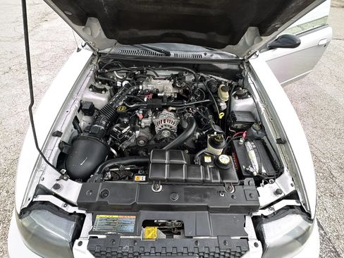 Used 2002 Ford Mustang GT RWD image 19