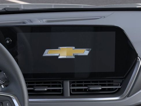 Used 2026 Chevrolet Trax LT w/ Driver Confidence Package FWD image 20
