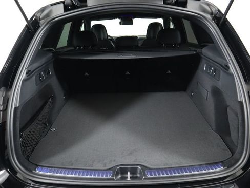 Used 2025 Mercedes-Benz GLC 300 image 28