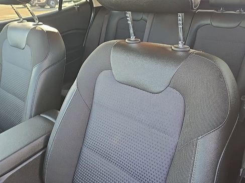 Used 2025 Chevrolet Trax LT image 15